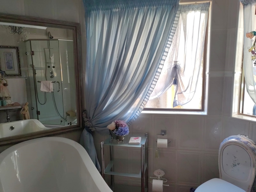 3 Bedroom Property for Sale in Vaal de Grace Nature Estate Free State